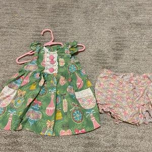 Adorable 12mo dress and bloomers